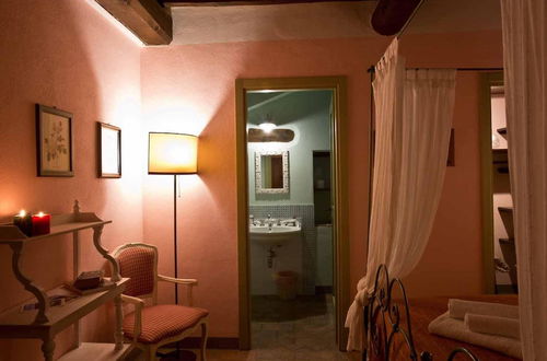 Photo 33 - Apartment in Chianti With Pool ID 453