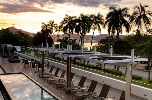 Foto 52 - Ramada by Wyndham Acapulco Hotel & Suites