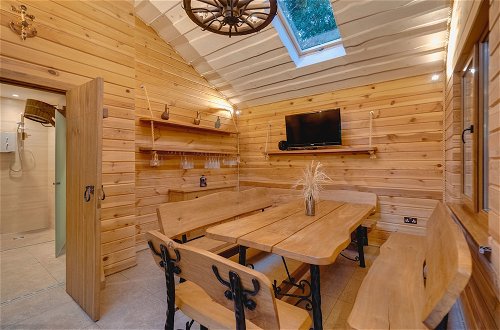 Foto 40 - Brook Barn with Sauna & Hot Tub