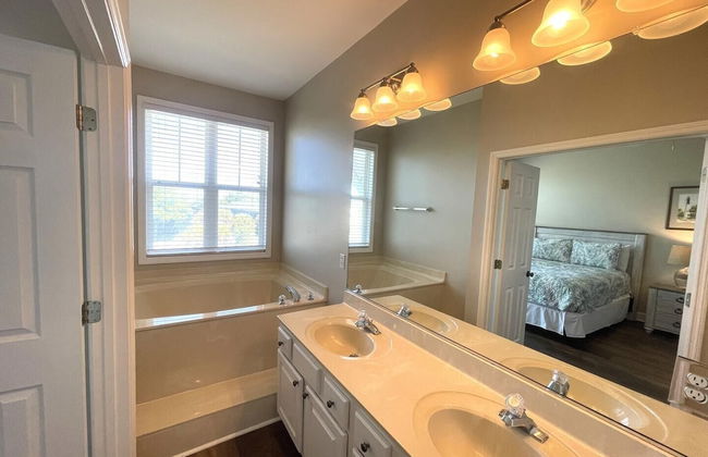 Charleston-style Row House Featured on Hgtv w/ Wifi & Creek Views - Foto 13