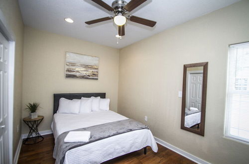 Photo 2 - Renovated 2BR Near Downtown SA