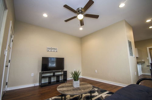 Photo 16 - Renovated 2BR Near Downtown SA