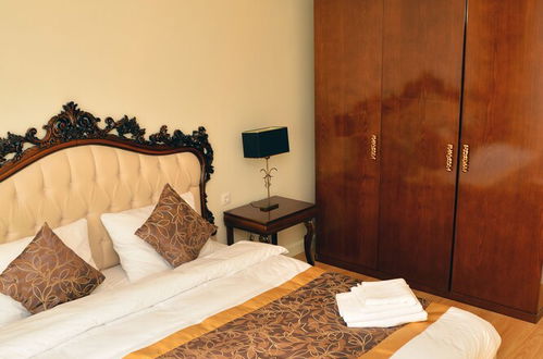 Photo 11 - Double Park Suites