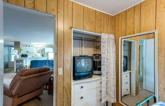 Photo 3 - Mt Baker Lodging Cabin 24 - LAKESIDE, SLEEPS 4! by MBL