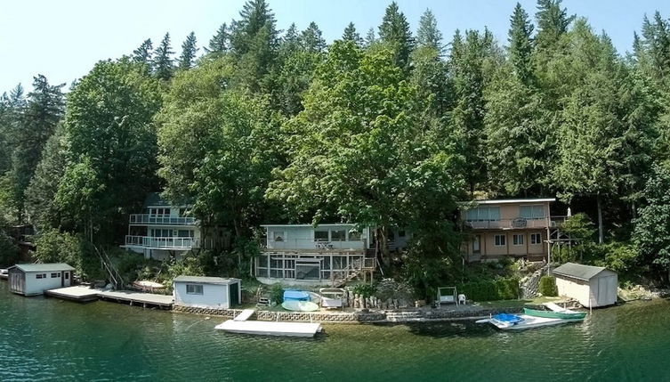 Photo 1 - Mt Baker Lodging Cabin 24 - LAKESIDE, SLEEPS 4! by MBL