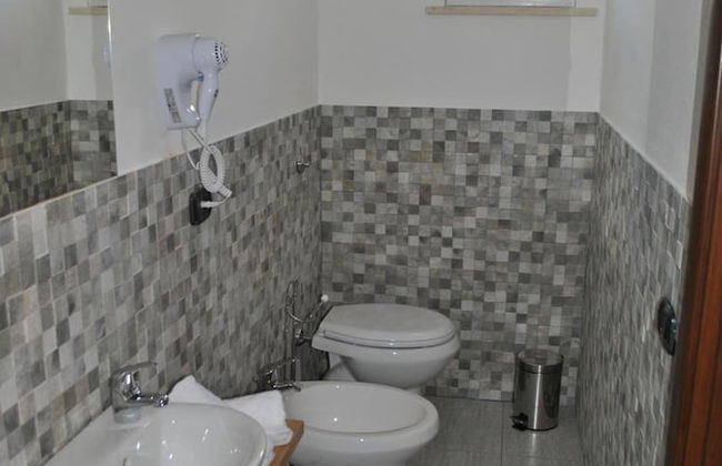 Raxul Room - Photo 25