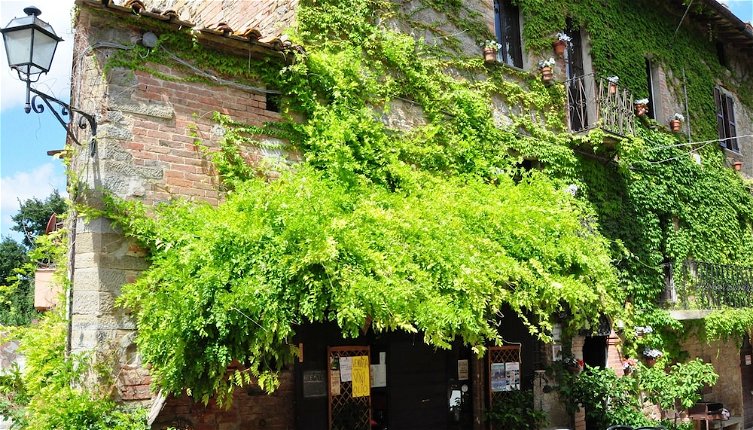 Photo 1 - Borgo Cenaioli