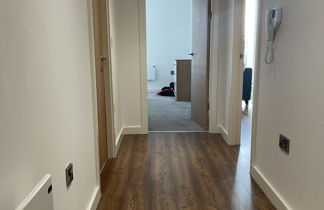 Photo 3 - Luxury 2-bed Apartment in Manchester With Parking