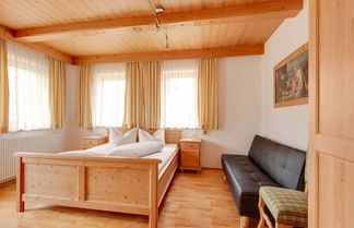 Photo 3 - Relaxing Apartment in Hainzenberg With Ski Storage