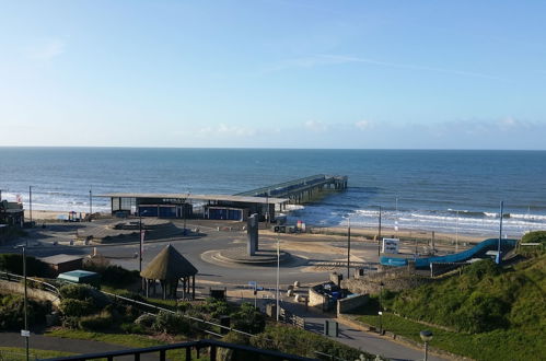 Photo 22 - Beach Front 2-bed Apartment With Deck & BBQ