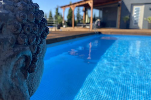 Foto 17 - Stunning 2-bed Pool Villa in Skepasti
