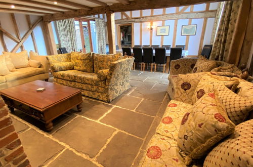 Photo 13 - Brundish, Suffolk Large 4-bed Barn Stunning