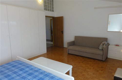 Foto 6 - Nice and Cozy Apartment Ferry in Medulin