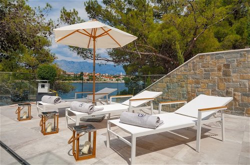 Foto 75 - Luxury Villa Silent with Infinity Pool