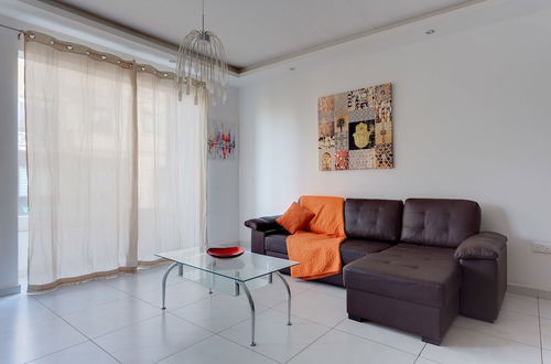 Photo 8 - Modern Apartment in the Heart of Saint Julian's