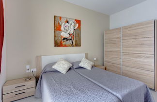 Photo 2 - Modern Apartment in the Heart of St Julian's