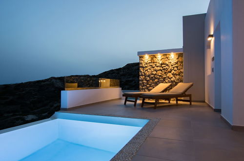 Photo 19 - Theros Luxury Villas