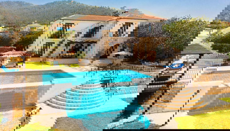 Photo 1 - Villa Minoas Large Private Pool Walk to Beach Sea Views A C Wifi Eco-friendly - 2565