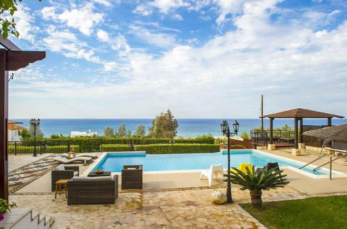 Photo 9 - Villa Minoas Large Private Pool Walk to Beach Sea Views A C Wifi Eco-friendly - 2565