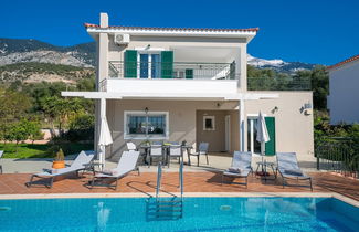 Foto 2 - Villa Erasmia Large Private Pool Walk to Beach Sea Views A C Wifi - 2646