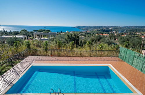 Foto 19 - Villa Erasmia Large Private Pool Walk to Beach Sea Views A C Wifi - 2646