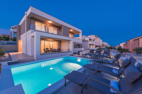 Photo 1 - Apartments with Pool Villa Zora