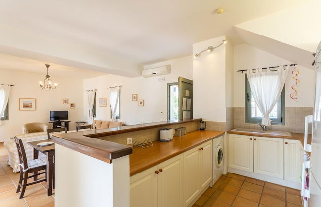 Villa Katerina Large Private Pool Walk to Beach Sea Views A C Wifi Car Not Required - 1021 - Photo 44