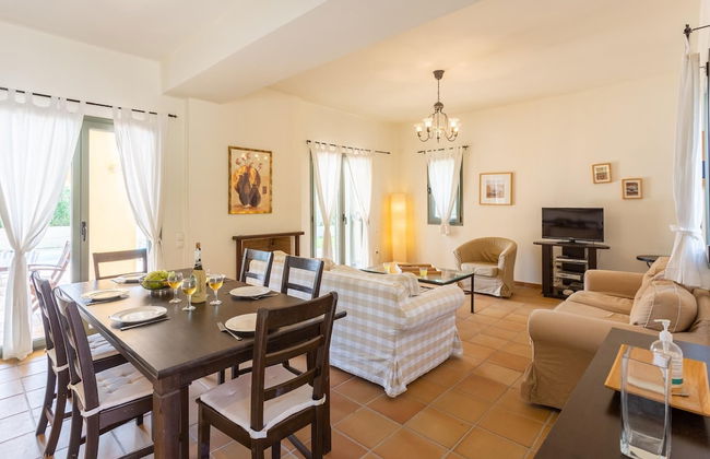 Villa Katerina Large Private Pool Walk to Beach Sea Views A C Wifi Car Not Required - 1021 - Photo 32