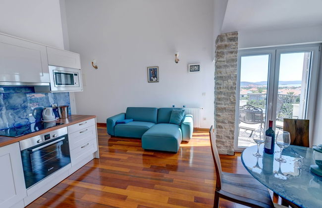 Modish Apartment in Murter with Hot Tub - Foto 6