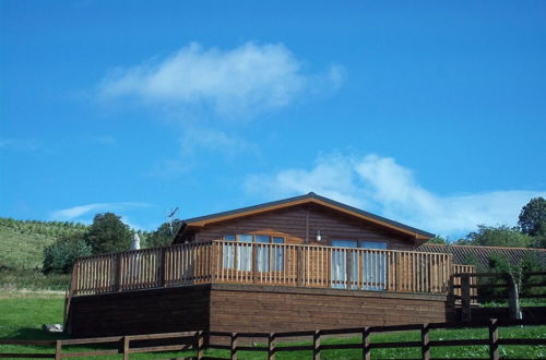 Photo 1 - Woodpecker Lodge With Hot Tub Near Cupar, Fife