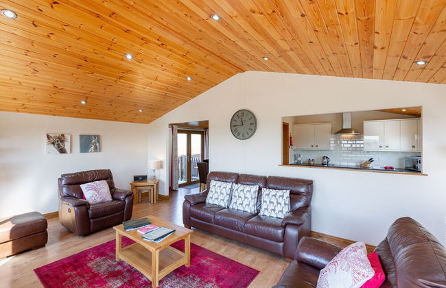 Woodpecker Lodge With Hot Tub Near Cupar, Fife - Foto 8