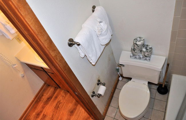 Fox Pine Lodge 4 Bed 4 Bath Condo - Photo 58