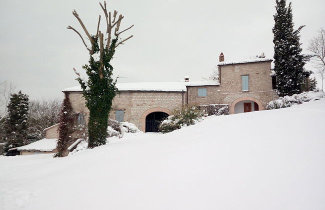Romantic Countryside Getaway - Photo 22