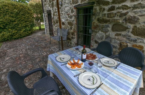 Photo 13 - Holiday House with Pool & Large Garden Overlooking Lake near Tuscany