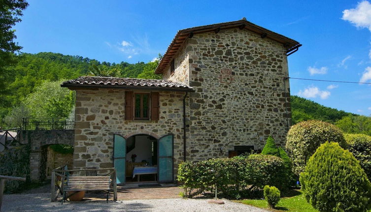 Photo 1 - Holiday House with Pool & Large Garden Overlooking Lake near Tuscany