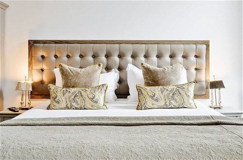 Foto 10 - Luxury George Street Apartments: Edinburgh Suite