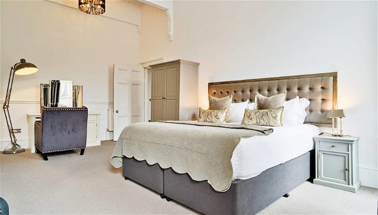 Foto 1 - Luxury George Street Apartments: Edinburgh Suite