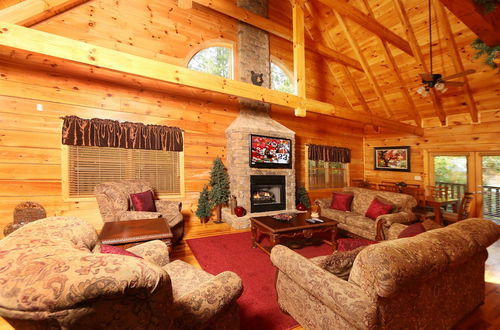 Photo 1 - Off The Clock - Four Bedroom Cabin