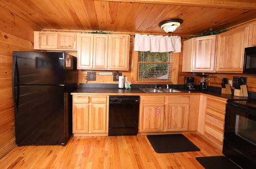 Photo 8 - Mayberry - Three Bedroom Cabin