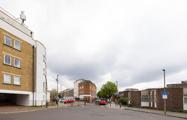 Spacious 2 Bed - Battersea High Street - Foto 25