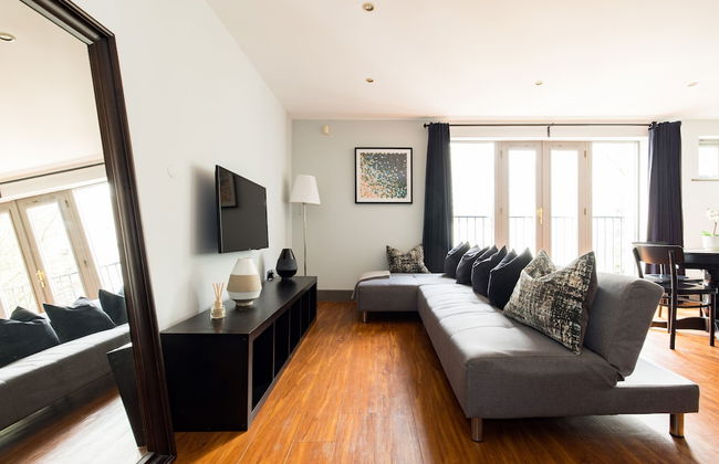 Spacious 2 Bed - Battersea High Street - Foto 12