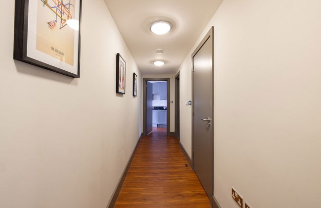 Spacious 2 Bed - Battersea High Street - Foto 36