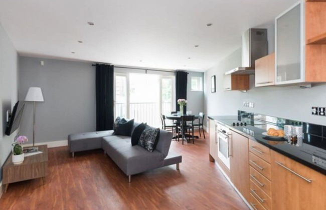 Spacious 2 Bed - Battersea High Street - Foto 46