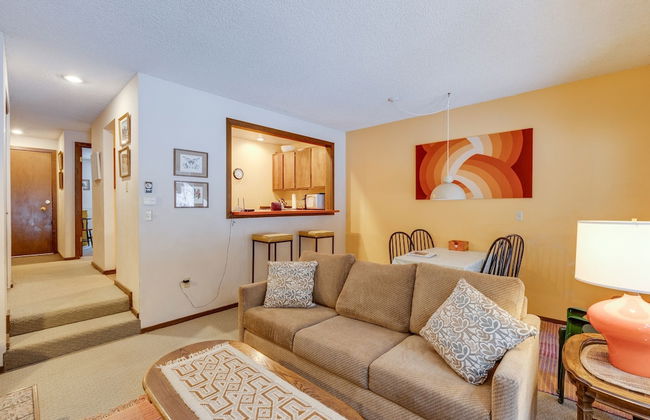 33SW - WiFi - Fireplace - Amenities - Sleeps 4 - Foto 1