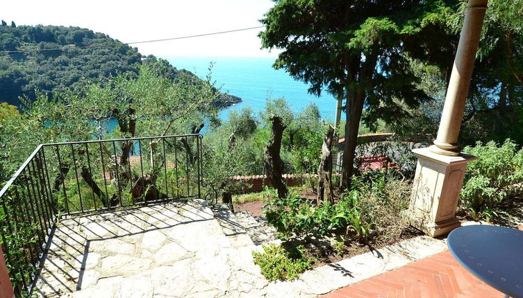 Photo 1 - Cozy Holiday Home in Lerici near Sea