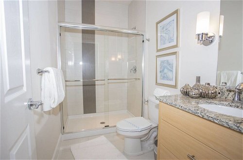 Photo 15 - Charming Townhouse at Serenity Resort With Private Pool Near Disney