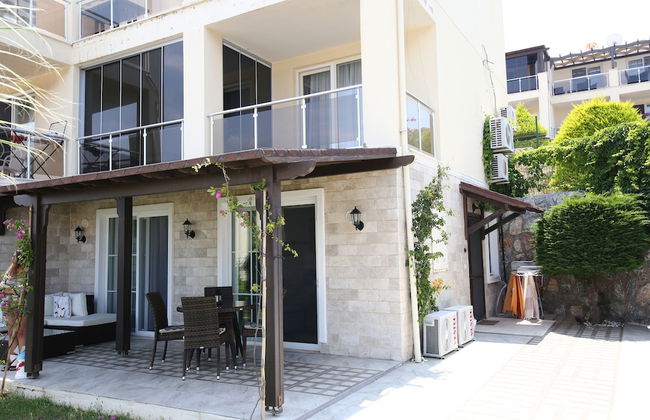 1 Bedroom Apartment Lake View 5 by Likya Global - Photo 17