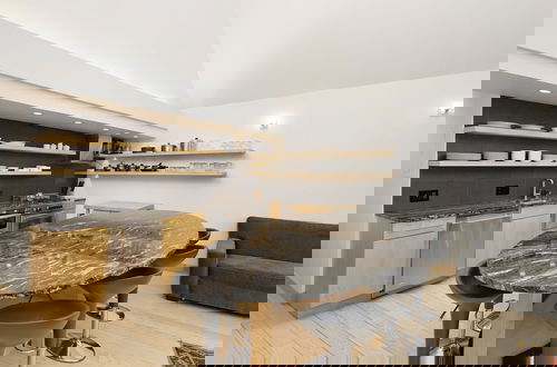 Foto 24 - Fifth Avenue Condominiums by Frias