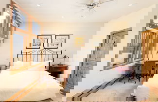 Foto 3 - Fifth Avenue Condominiums by Frias