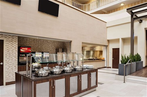 Photo 38 - Embassy Suites by Hilton Dallas Market Center